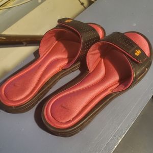 Nike memory foam flip flops